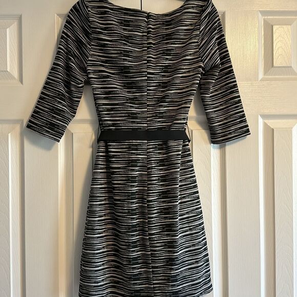 TRINA TURK Women’s Black & White Belted Zebra Stripe 3/4 Sleeve Dress Size 6 - Picture 6 of 8